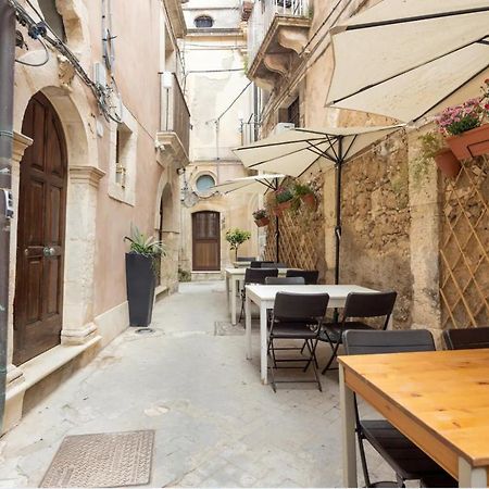 Garconniere In Ortigia Vila Syracuse Exterior foto