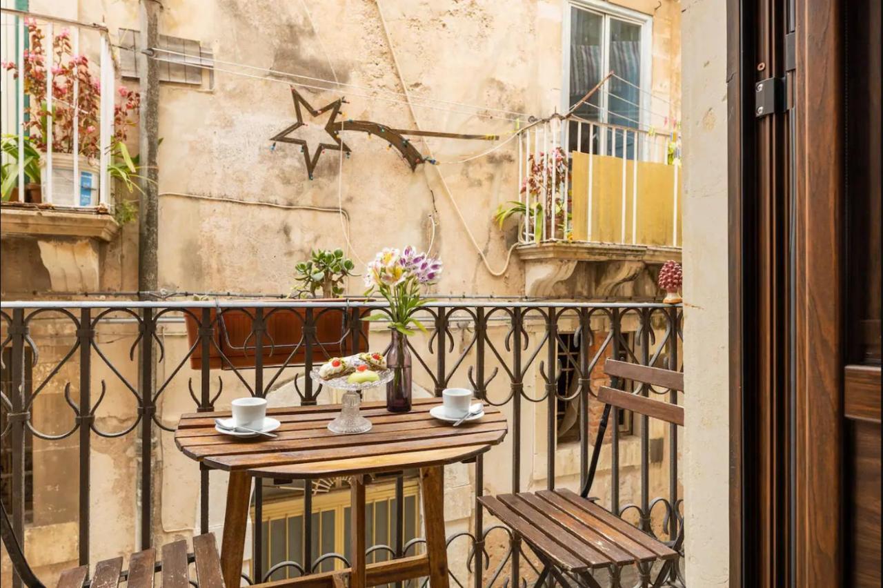 Garconniere In Ortigia Vila Syracuse Exterior foto